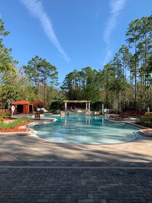 Swimming pool at the Fountains 