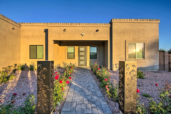 Phoenix Vacation Rental | 4BR | 3BA | 3,011 Sq Ft | Step-Free Access