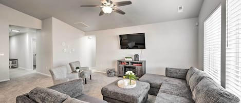 Caldwell Vacation Rental | 3BR | 2BA | 1,699 Sq Ft | 1 Small Step to Enter