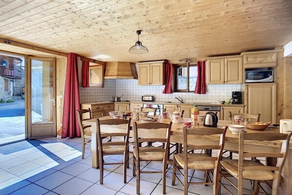 Private kitchen