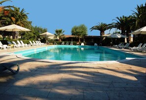 Holiday Home Swimming Pool