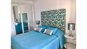 180 cm king size bed with memory foam