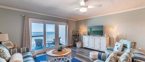 Welcome to Mariner West 605 'Flip Flops & Sunsets'
