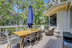 Outdoor Dining Area