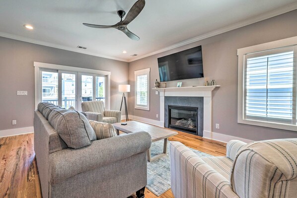 Carolina Beach Vacation Rental | 4BR | 3BA | Step-Free Access Via Elevator