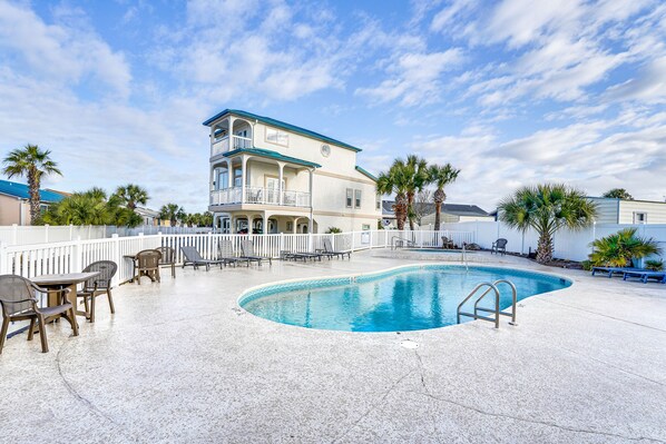 Panama City Beach Vacation Rental | Studio | 1BA | Step-Free Access