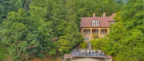 Welcome to Mallard Cove - A gorgeous Lake Lure estate on it's own private cove!