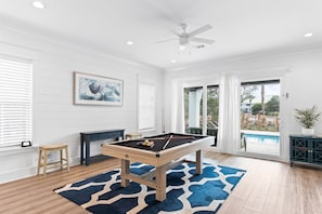 Spielezimmer
