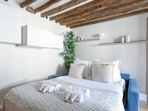 Comfortable convertible mattress