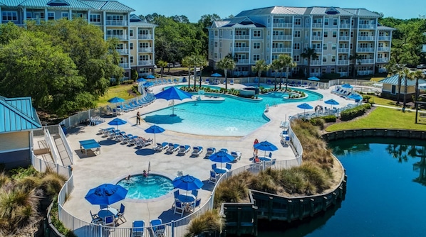 Outdoor Pool with Lazy River and Hot Tub!