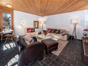 Cadre, Canapé, Table, Propriété, Meubles, Bâtiment, Bois, Confort, Design Intérieur, Lampe