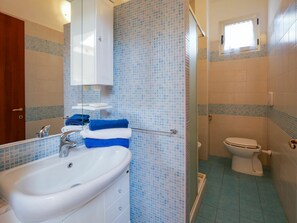 Armatur, Sinken, Eigentum, Zapfhahn, Bad Sink, Badezimmer, Spiegel, Lila, Blau, Azurblau