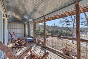 Private Porch | Outdoor Seating | Steps to Pomme De Terre Lake