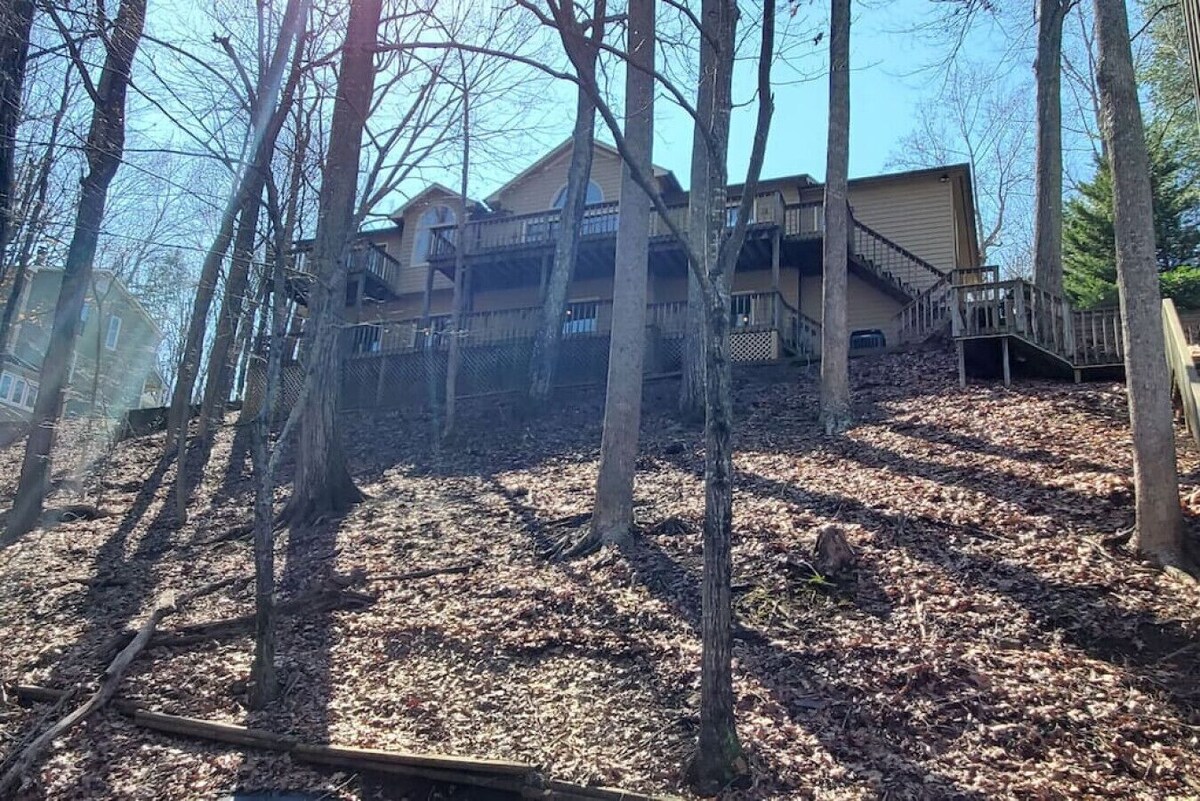 Waterfront, Paddle Boards/Kayaks & FirePit, Pet