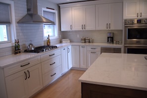 Kitchen Range, Microwave Drawer, Double Ovens