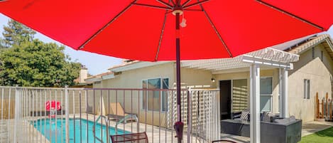 Bakersfield Vacation Rental | 3BR | 2BA | Step-Free Access | 1,400 Sq Ft