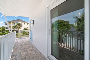 Entrance 1