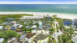 Walk to Siesta Key Beach