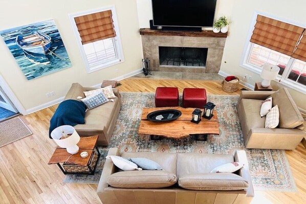 Living Room with smart TV, open concept