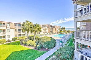 Community Amenities | Beach & Pool View | 2nd-Floor Unit