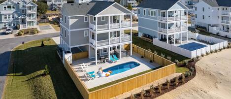 Private Pool and Hot Tub