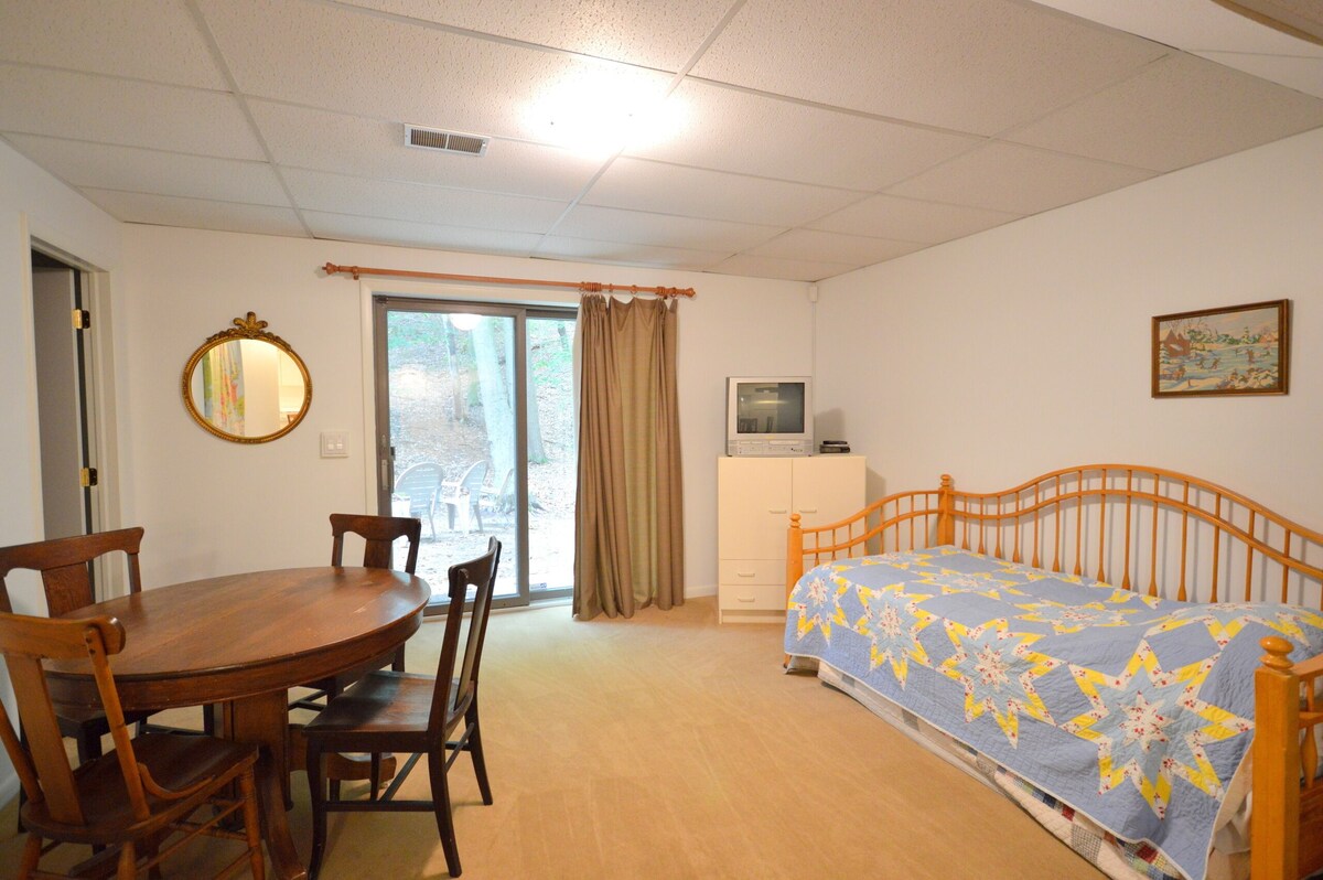 Bailey’s Beach Retreat | 3 Bed, 3 Bath