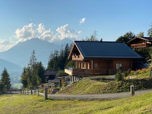 Lions Lodge