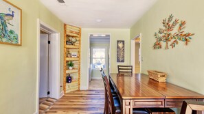 6 person dining room.