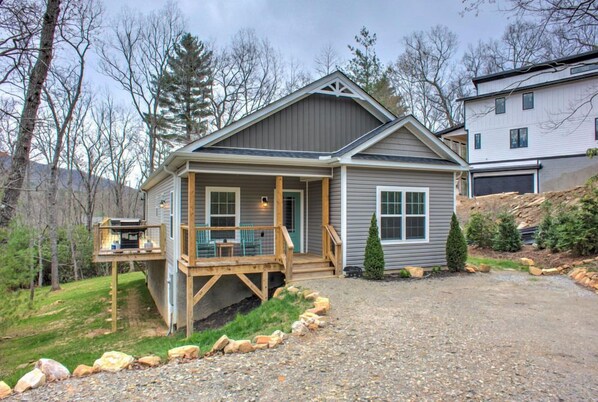 Front View - Pineview Bungalow