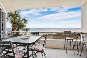 Private balcony with seating for 6 to enjoy the beautiful gulf views