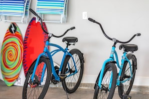 Bikes to enjoy around the neighborhood