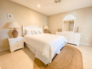 Queen bedroom 