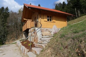 Blockhütte Kastanie, max. 4 Personen-Hütte