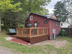 Bluegill cabin