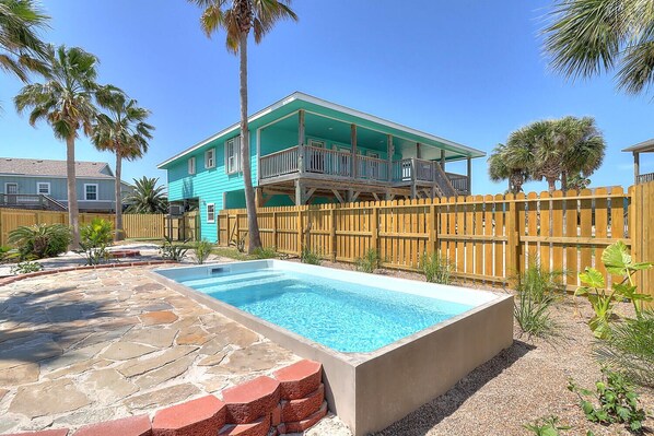 Private pool - Private pool!