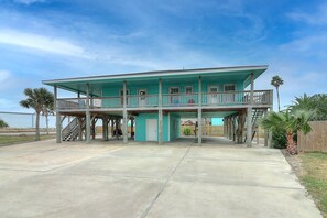 Plenty of Parking at Ohana Getaway PC613