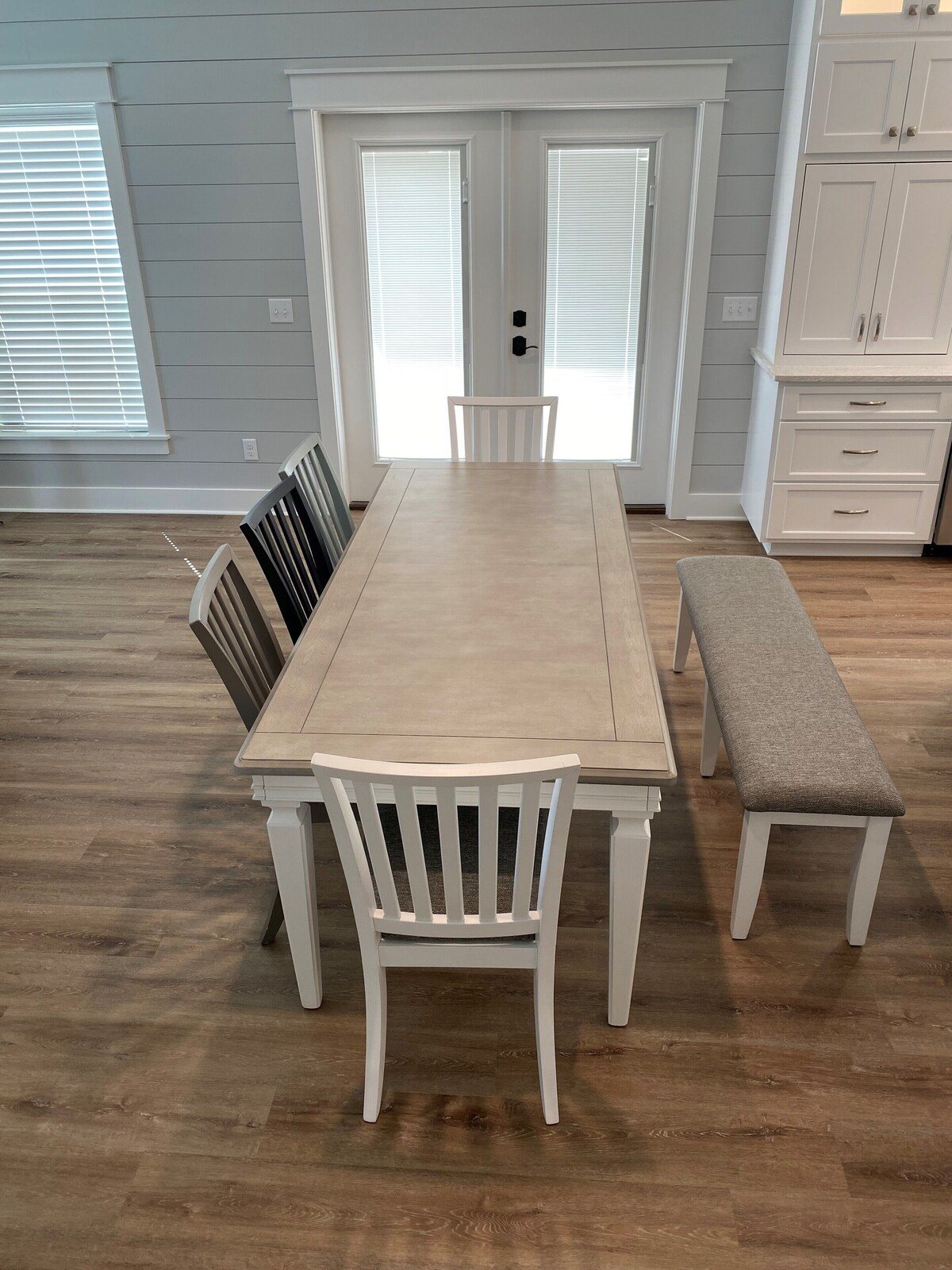 New Home (2022) located between Gulf and Grand Lagoon – 5 min walk to Beach