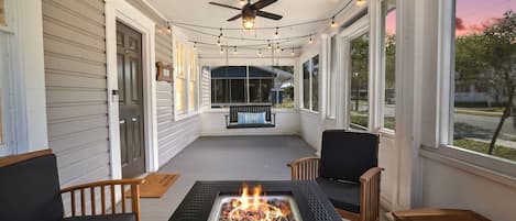 This will be your favorite spot. Relax on the screened in front porch after an exciting day exploring, golfing, shopping, eating, or even sailing! Warm up by the fire, share stories, and soak in all the historic area of Downtown Eustis has to offer.