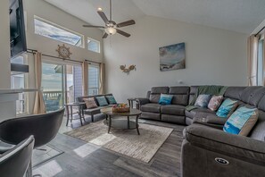 Living Room with plenty of space for the family.