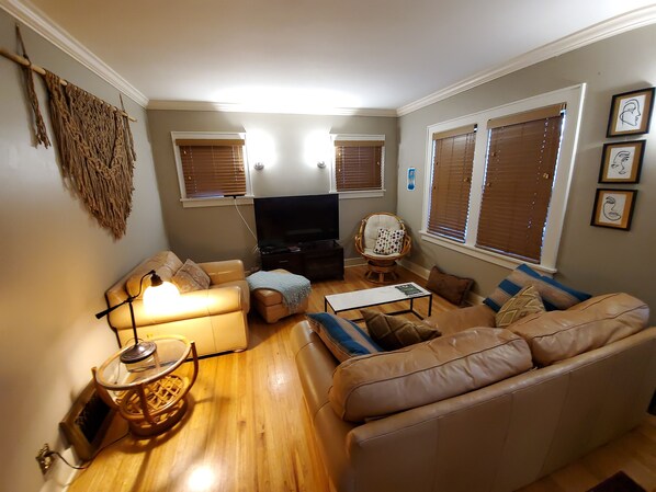 primary comfy Living room