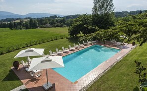 Tuscany, swimming pool, luxury villa