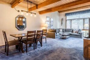 Living Room, Flat Screen TV, Fireplace(Pellet Stove), Dining Table (6 Top)