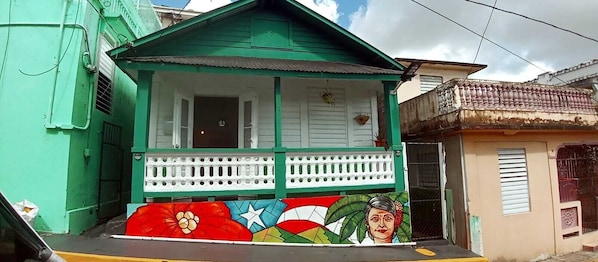 Enjoy the real Puertorrican experience in Juncos. 