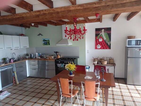 Private kitchen