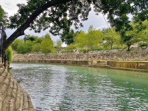 Comal river access