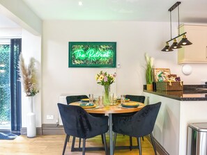 Dining Area | The Retreat, Ringwood, near Wimborne