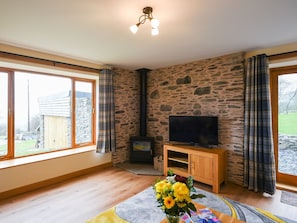 Living room | Yr Hen Feudy at Pentre Farm, Llansilin, Oswestry