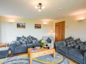 Living room | Yr Hen Feudy at Pentre Farm, Llansilin, Oswestry