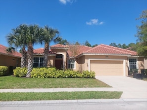 Modern 3100 sq. ft. one level home.