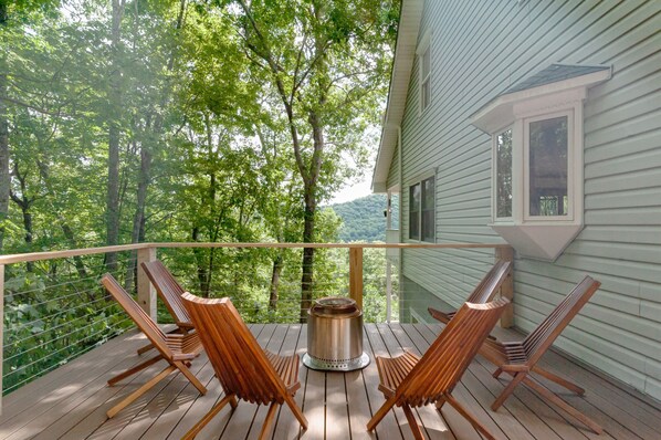 Fire pit with seating for six.